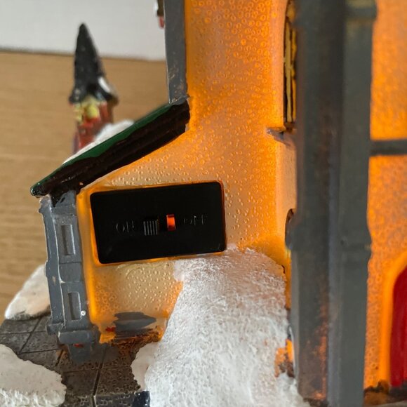 Vtg Holiday Time Christmas Village Church Lighted Window Scene Battery Opperated - Picture 8 of 12